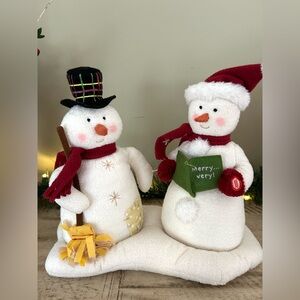 Vintage Hallmark Jingle Pals Mr. & Mrs. Snowman animated singing plush, 2003.